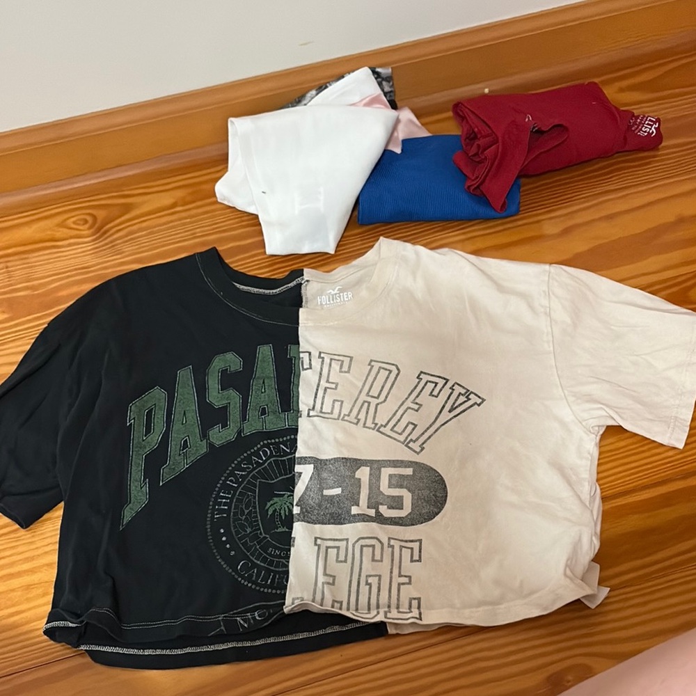 Hollister Black and Cream Short Sleeve Tees Casual Style